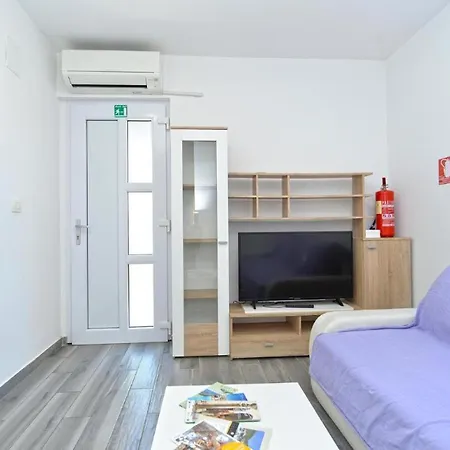 Lovely Flat Just Steps From The * Fazana