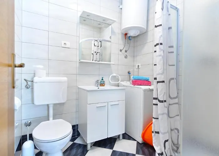 Lovely Flat Just Steps From The *