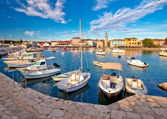 Lovely Flat Just Steps From The Apartman *