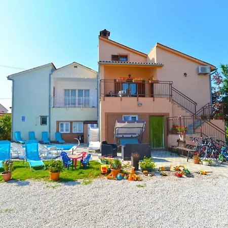 Lovely Flat Just Steps From The * Fažana